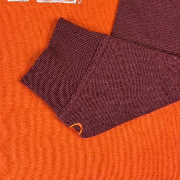 Vintage Virginia Tech Hokies Champion Sweatshirt LIKE NEW! - Picture 4 of 11